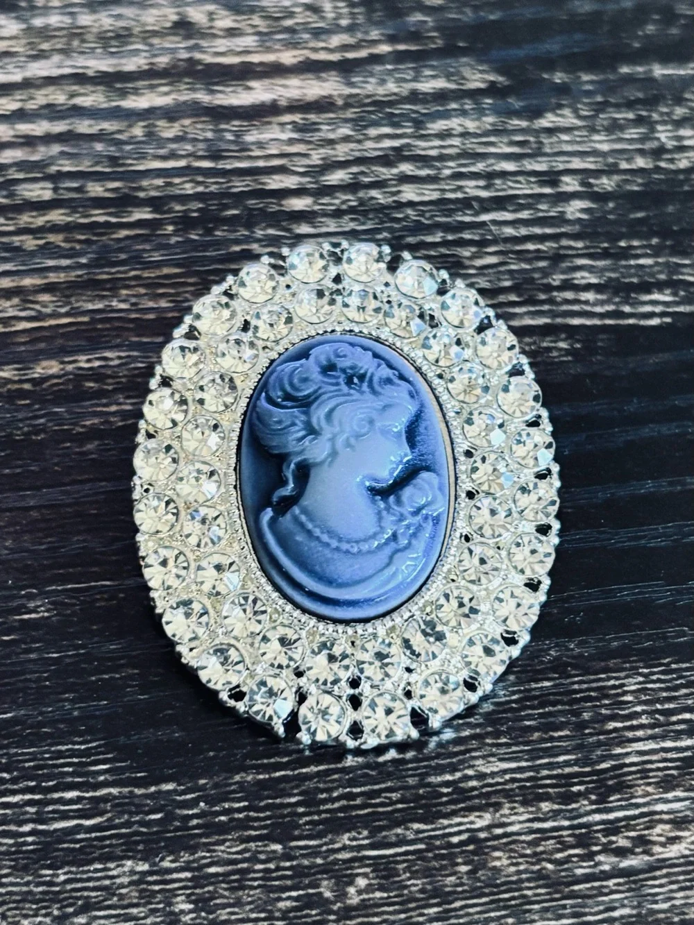 Small Vintage-Inspired Blue Cameo Crystal Brooch